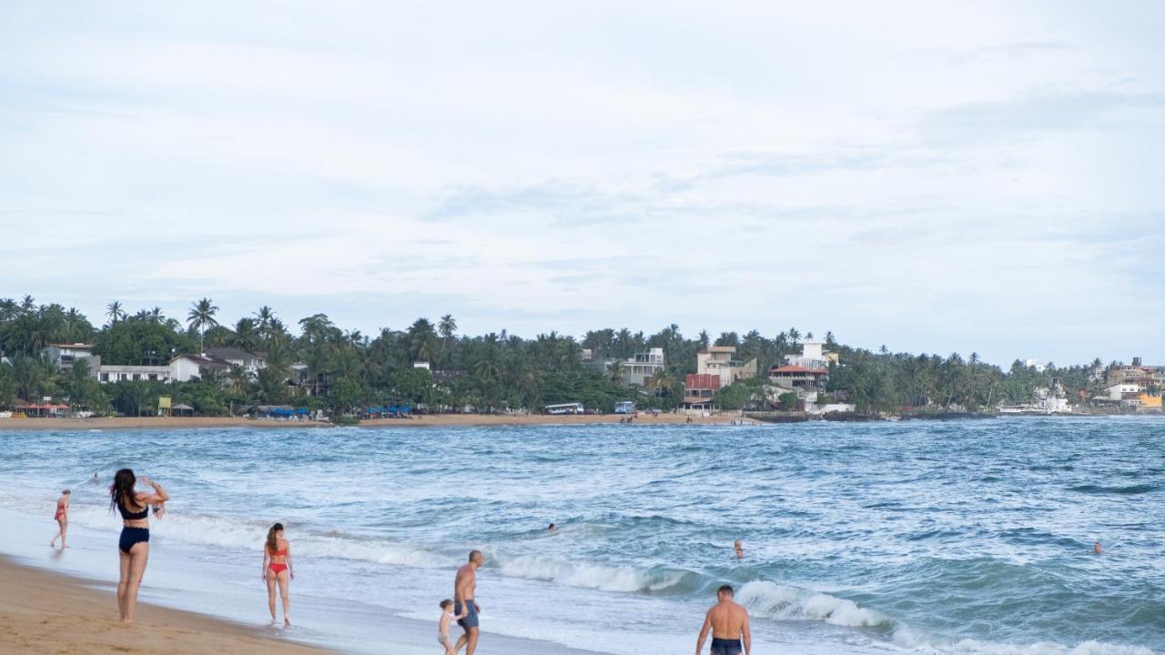 Rastha Pastha Beach Villa 우나와투나 외부 사진