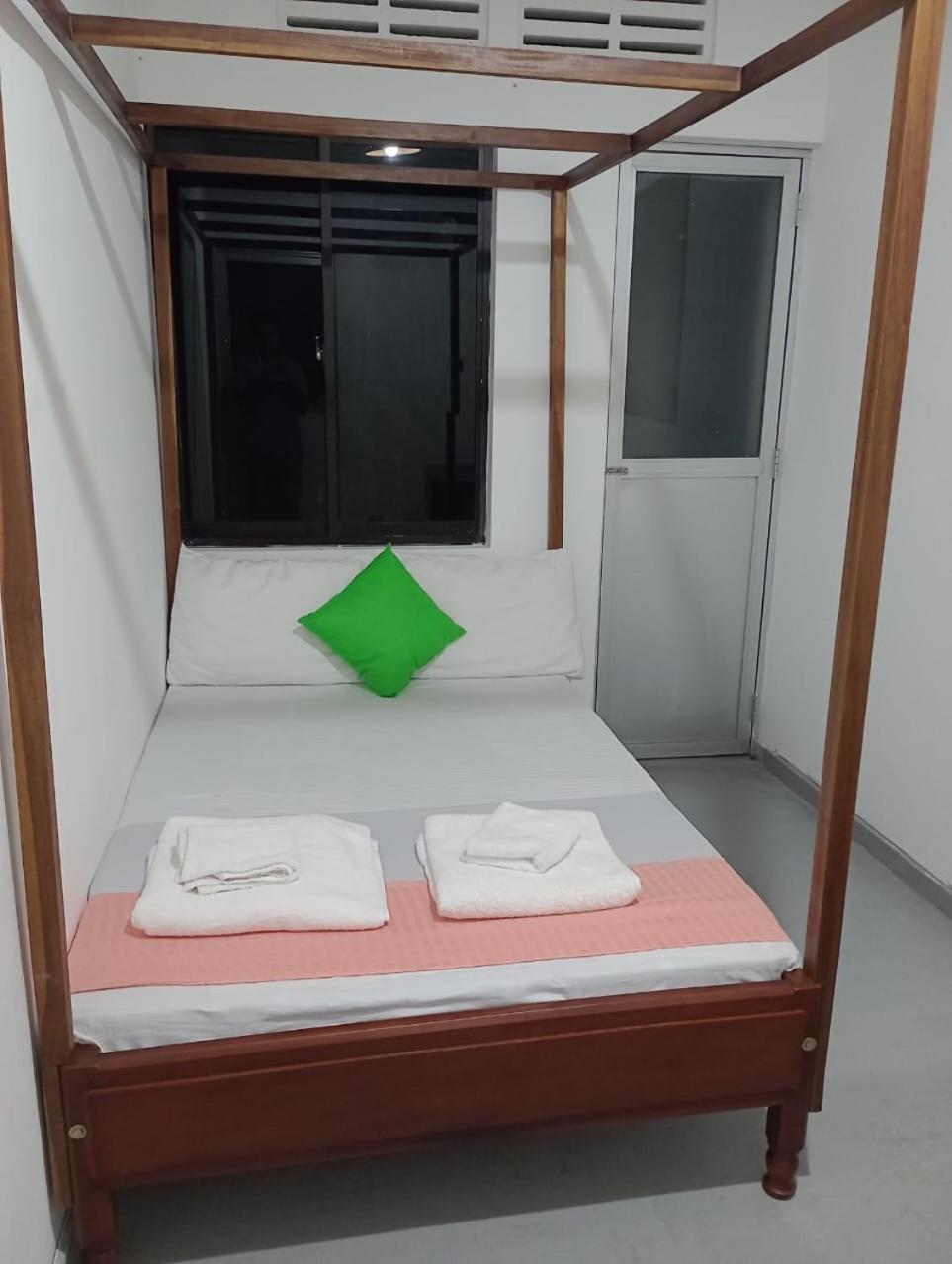 Rastha Pastha Beach Villa 우나와투나 외부 사진